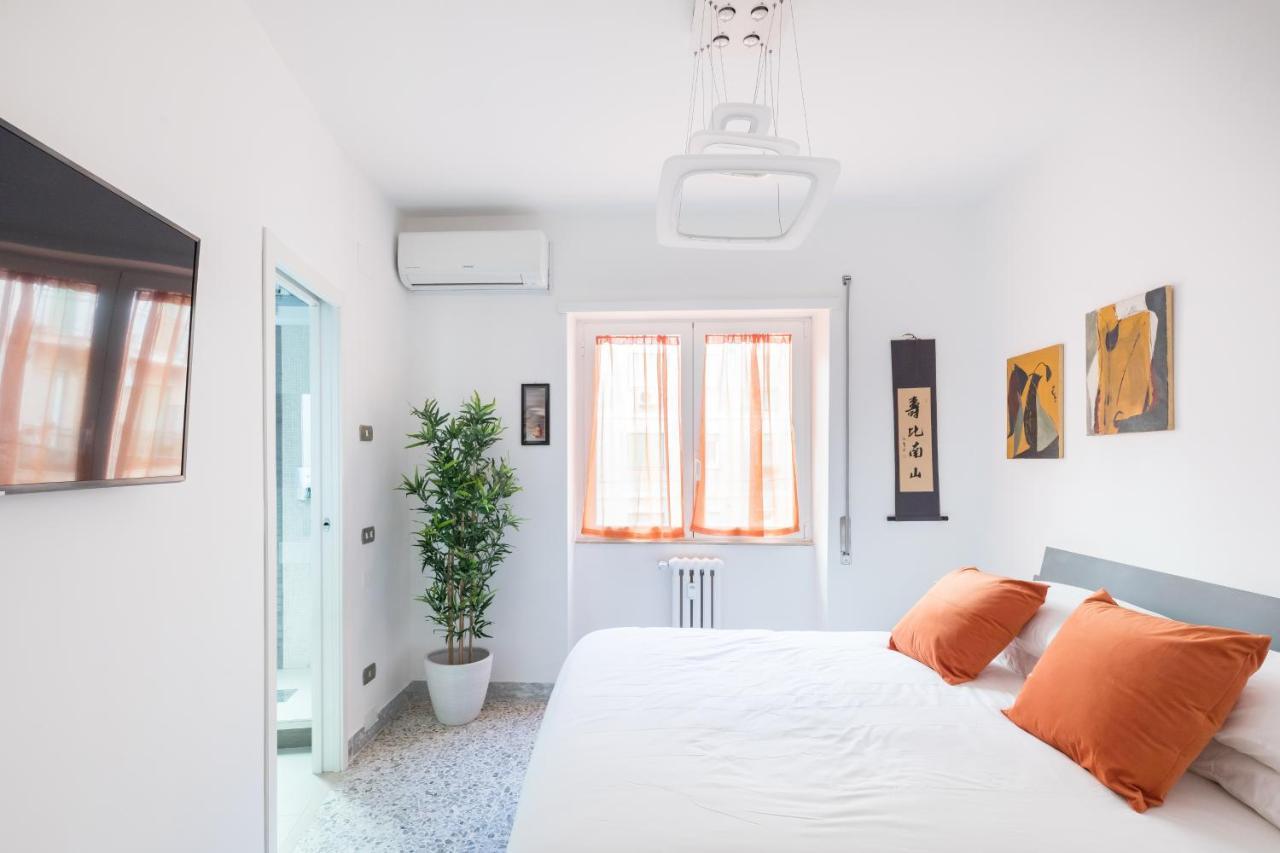 Amoretti Apartment, 6 Persone, 3 Camere, 2 Bagni, Balcone, Wi-Fi, Metro B Monti Tiburtini Rome Bagian luar foto
