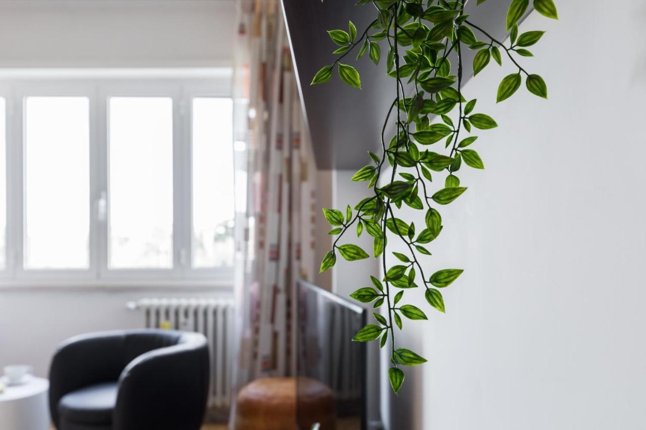 Amoretti Apartment, 6 Persone, 3 Camere, 2 Bagni, Balcone, Wi-Fi, Metro B Monti Tiburtini Rome Bagian luar foto